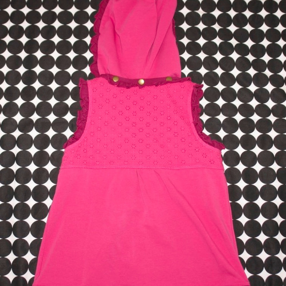 SOLD//////Wildlfowers Fuchsia Vest Detachable Hood 8/9 - Picture 4 of 4